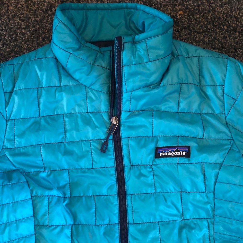 NEVER WORN PATAGONIA PUFFER JACKET!